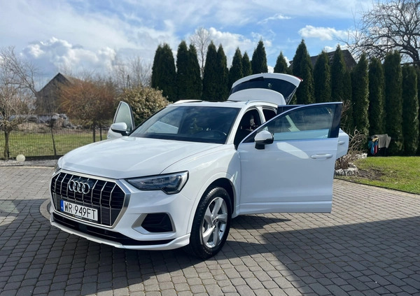 Audi Q3 cena 119000 przebieg: 75000, rok produkcji 2020 z Radom małe 92